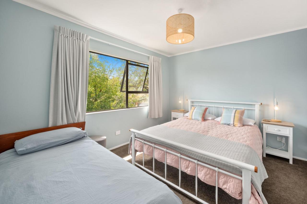 Waitahanui Lake House - Lake Taupo Holiday Home Exteriér fotografie