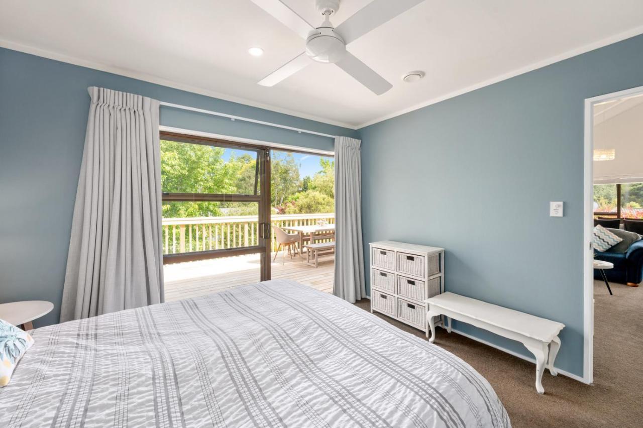 Waitahanui Lake House - Lake Taupo Holiday Home Exteriér fotografie