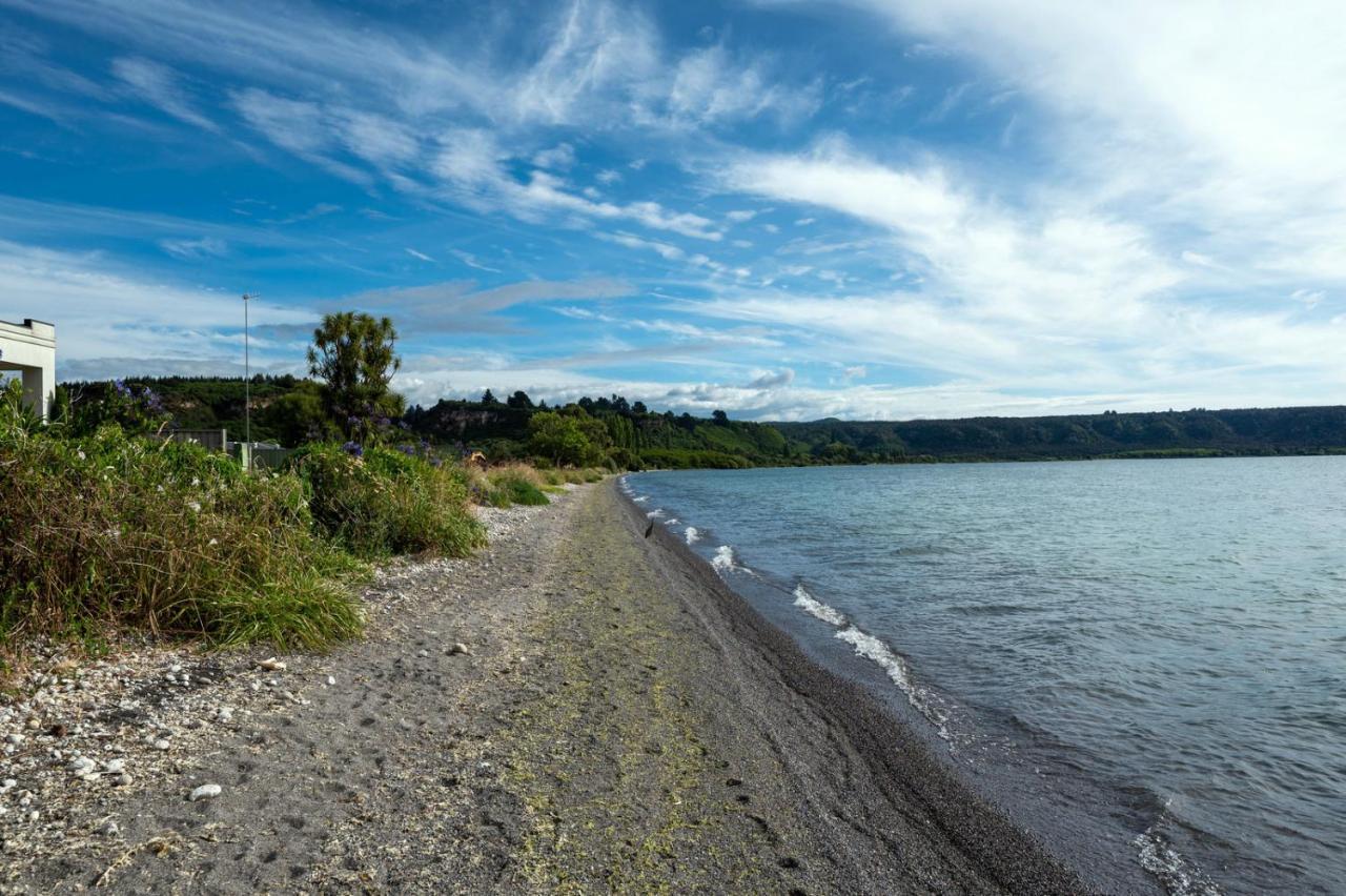Waitahanui Lake House - Lake Taupo Holiday Home Exteriér fotografie